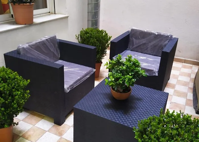 San Lázaro Square Apartment